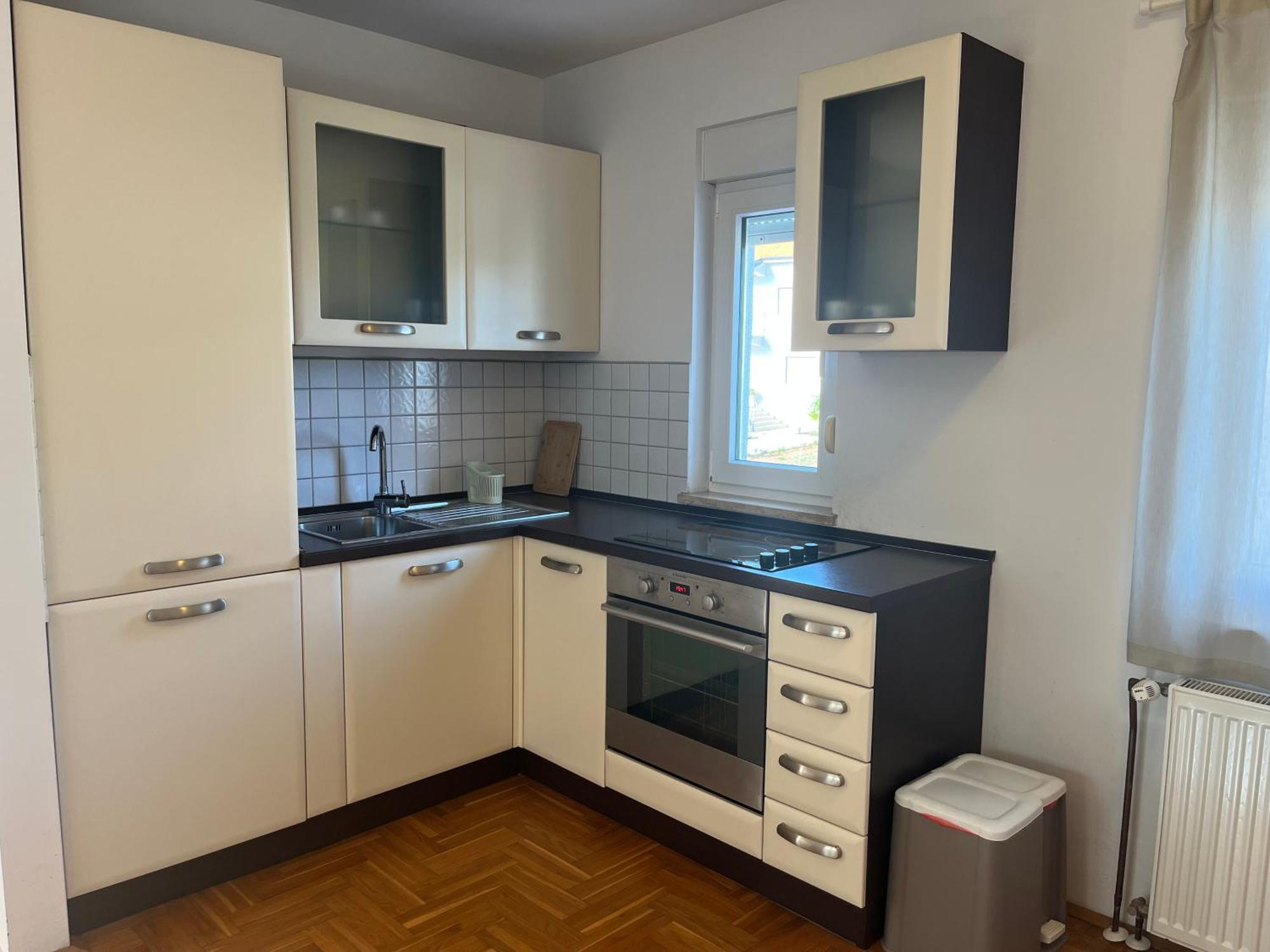 Burle Apartment With Free Private Parking Медулин Екстериор снимка